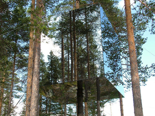 Tree Hotel - Mirrorcube. This will open a new browser window.