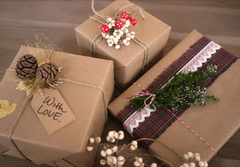 Christmas wrapping paper - brown paper natural. This opens a new browser window.