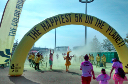 The_Color_Run_London_2014_entering_the_yellow_zone
